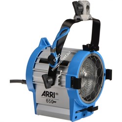 Галогенный осветитель ARRI 650 Plus L0.79400.D - фото 110961