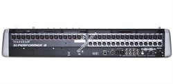Soundcraft Si Performer 3 цифровой микшер, 8 VCA групп, DMX выход, 32 мик/лин XLR входа, 16 XLR выходов, 8 лин. TRS входов, AES вх/вых, 4 проц. эффектов, Word Clock, MIDI вх/вых, 2 слота для карт расширения. 30 фэйдеров в одном слое. HiQnet Ethernet порт. - фото 11632