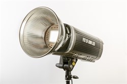 Постоянный свет FST EF-200R (LED) Sun Light 5500K Светодиодный осветитель с пультом ДУ, шт - фото 17857