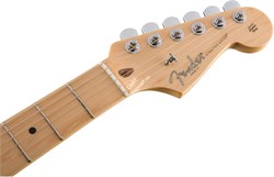 FENDER AM PRO STRAT MN BK электрогитара American Pro Stratocaster, цвет черный, кленовая накладка грифа - фото 72682
