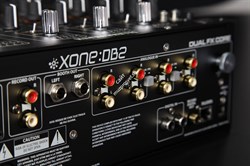 XONE:DB2 / DJ микшер с 2 движками мульти-эффектов. 4 входных канала, каждый с матрицей/ ALLEN&HEATH - фото 131816