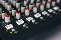 XB10 / Микшерный пульт 3 микрофонных / линейных и 3 стерео входа, Telco канал / ALLEN&HEATH - фото 132081