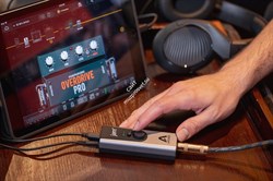 Apogee Jam Plus интерфейс USB мобильный 3-канальный для Windows и Mac. Инструментальный вход, 96 кГц - фото 153261