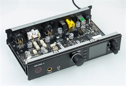 RME ADI-2 DAC FS конвертер 2-канальный цифро-аналоговый с поддержкой формата DSD до 768 кГц. Входы: USB, SPDIF/ADAT (2 канала). Аналоговые выходы: XLR, RCA + 2 наушниковых выхода (низкоомный и высокоомный). Пульт ДУ, полурэковый корпус - фото 168860