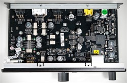 RME ADI-2 DAC FS конвертер 2-канальный цифро-аналоговый с поддержкой формата DSD до 768 кГц. Входы: USB, SPDIF/ADAT (2 канала). Аналоговые выходы: XLR, RCA + 2 наушниковых выхода (низкоомный и высокоомный). Пульт ДУ, полурэковый корпус - фото 168862