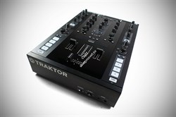 Native Instruments Traktor Kontrol Z2 - фото 57530