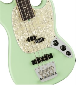 FENDER AMERICAN PERFORMER MUSTANG BASS®, RW, SATIN SURF GREEN 4-струнная бас-гитара, цвет зеленый, в комплекте чехол - фото 65719