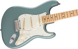 FENDER AM PRO STRAT MN SNG электрогитара American Pro Stratocaster, цвет соник грэй, кленовая накладка грифа - фото 86429