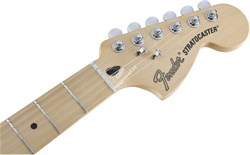 FENDER Deluxe Strat HSS MN BLZ электрогитара - фото 86797