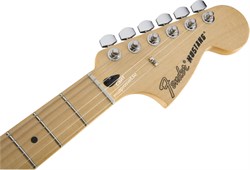 FENDER MUSTANG MN Black электрогитара MUSTANG, цвет блэк, кленовая накладка грифа - фото 86846