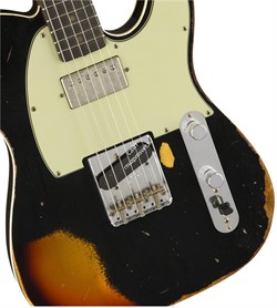 FENDER 2018 LTD HEAVY RELIC® REVERSE CUSTOM HS TELE® - AGED BLACK over 3-COLOR SUNBURST Электрогитара с кейсом, цвет черный, пов - фото 93079