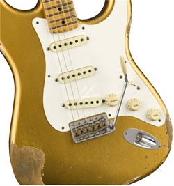 FENDER 2018 HEAVY RELIC® 1958 STRATOCASTER® - AGED HLE GOLD Электрогитара с кейсом, цвет золотистый - фото 93204