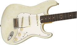 FENDER 2018 JOURNEYMAN RELIC® 1964 STRATOCASTER® - AGED OLYMPIC WHITE Электрогитара с кейсом, цвет кремовый - фото 93218