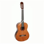 YAMAHA CX40 - классическая гитара 4/4 с подключ., корпус меранти, верхняя дека ель, цвет натуральный