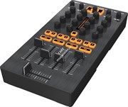 Behringer CMD MM-1 - 4х-канальный DJ-MIDI контроллер для работы с комп.приложениями, USB